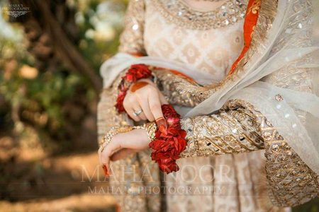 الفاظ میں نہ ڈھونڈ میری بے قراریاں او بے خبر زبان نہیں دِل اُداس ہے🥀❤️😐 -