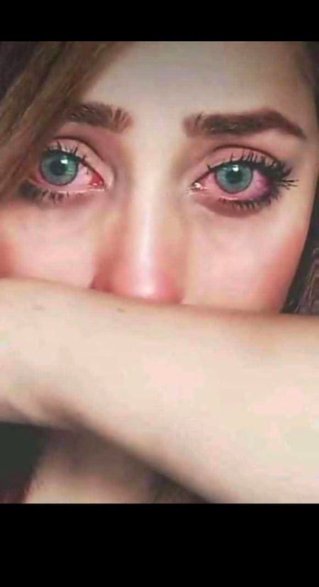تم نہیں جان سکتے اس ایک لمحے کی ازیت، کے جب، آنکھیں نیند سے بھری ہوں اور انسان سو نہ پا رہا ہو۔۔🙂💔
ツ
