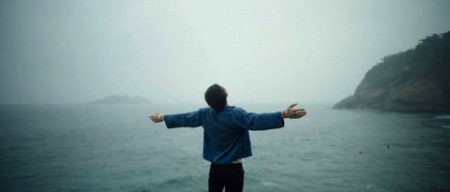 مرد پیسوں کے پیچھے نہیں بھاگتا ۔ اسے سکھایا گیا ہے اگر وہ کامیاب نہ ہوا تو اس کا کوئی نہیں - 🖤🥀