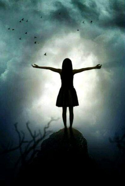 گر میں خود بھی پکاروں , بچا لو مجھے.
 تم پہ لازم ہے کہ امداد نہ کرنا میر🔥 Mahii 💔