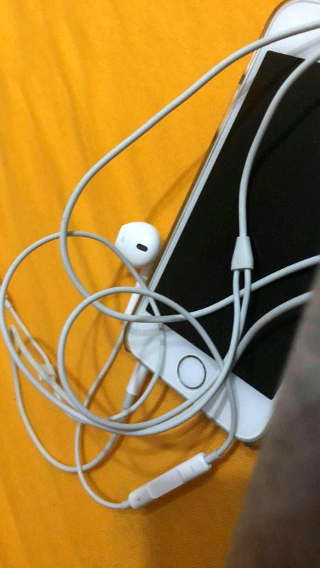 ~ 🥀•~ Diil Chahtaah Ha Kuch Aiisaah Likhoon ' 🍃" Lafzoon Kii Aah Nikley ' 🖤_) Qalam Seh Lahuu Tapke ' 🥀 •||= Qagaz Per Dard Bikhrey ' ✨" Merii Kham0shii Toote ' 🌿 Phiir Azziyat Seh Jaan Chootey ' 💔°^] inNoCeNt🌟