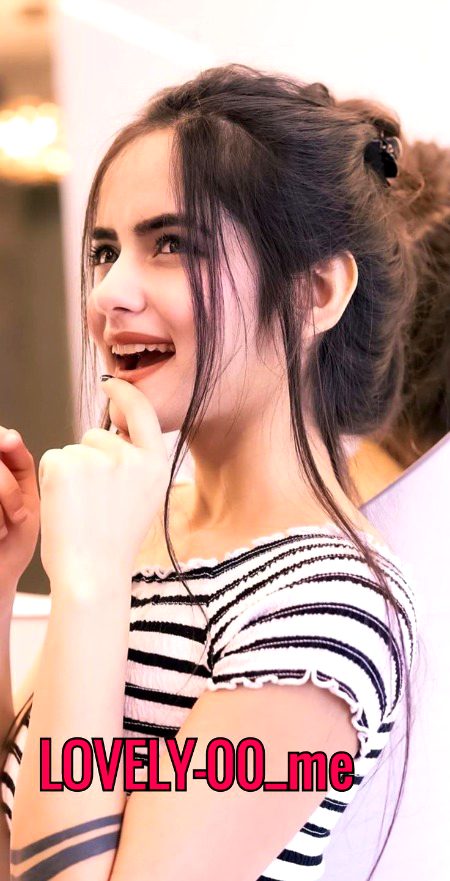 کچھ سہیلیاں اس ڈر سے بھی مجھے اپنی __شادی پر نہیں بلاتی_کہیں میں ان سے زیادہ پیاری نہ لگو
