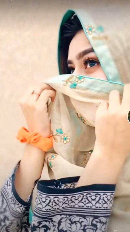 Beautiful People image