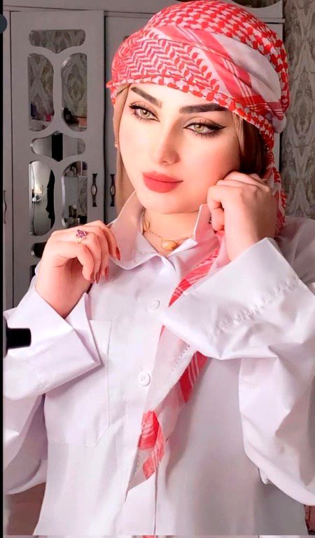 Beautiful People image