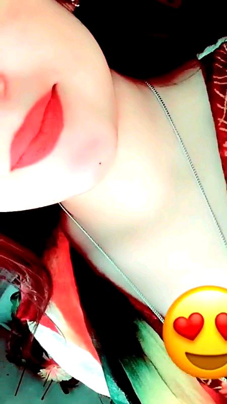 دل چسپ سی کہانی  ہوں میں
پڑھنے والوں کو الجھا دیتی ہوں🔥