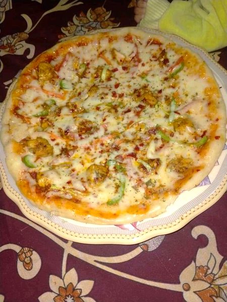 Home made peza۔
Jugnu 💞