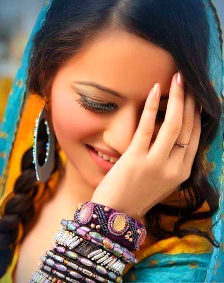 Beautiful People image