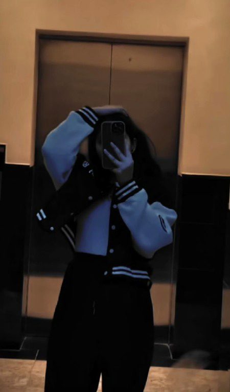 🐰___ Moody ___☄️👑