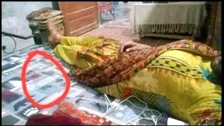 فرعون جتنا بھی گنہگار تھا لیکن اس نےکبھی لڑکی کےنام سے آئی ڈی نہیں بنائی تھی