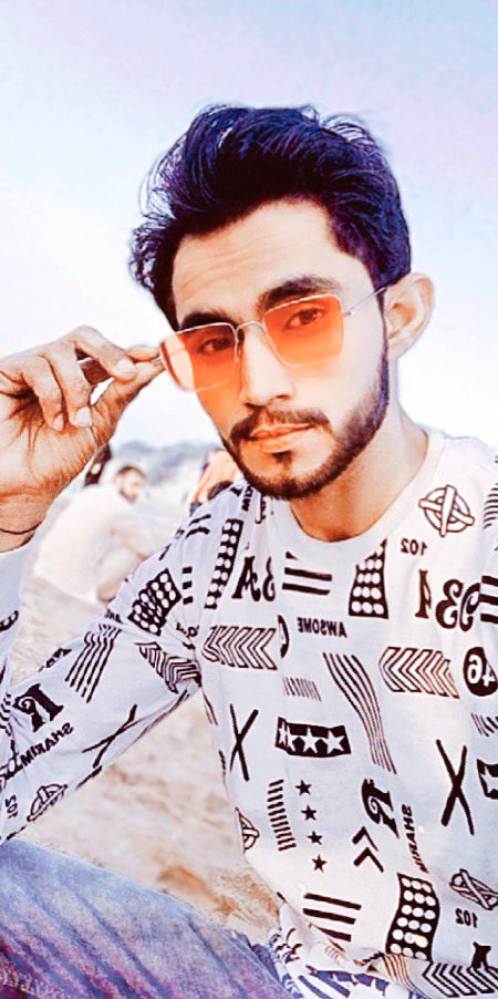 تمہارے ساتھ کسی اور کو سوچیں گے نہیں💞
بڑے خیال سے رکھیں گے تمہیں خیالوں میں💞