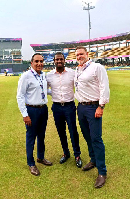 جو اللہ پر بھروسا کرتا ہے،
وہ کبھی تنہا نہیں ہوتا