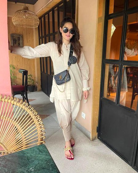 تم بھی رہنا تا عمر میرے ہجر میں پاگل
میں بھی دل میں کوئی  بساؤں گی نہیں 🥀
#لاڈلـͥــᷝــͩـــᷧــᷞـــی
