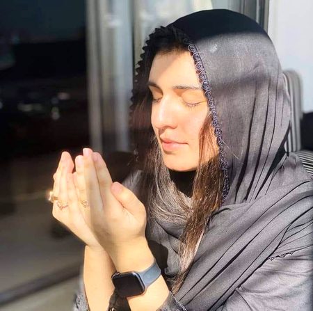 عمران تون پہلےچٹے وال تہی گۓ 
تیرے وچھوڑے میڈا خون پی گۓ