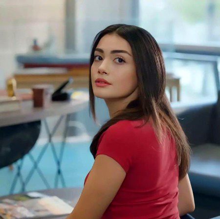 Ozge yagiz