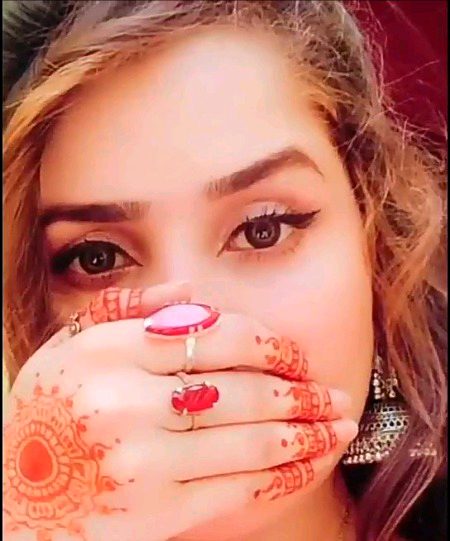 عِشق میں جِی کو صبر و تاب کہاں
اُس سے آنکھیں لڑی تو خُواب کہاں🔥