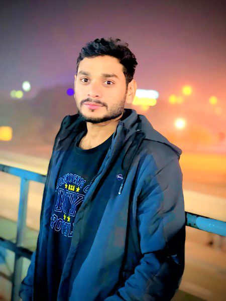 وہ جو اک شخص پرانا تھا میرے کام کا تھا
 یہ نئے لوگ بھی اچھے ہیں مگر جانے دو🍁