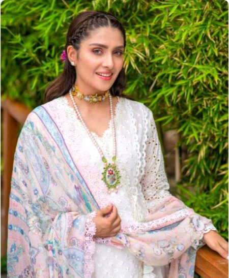 Pakistani Celebs image