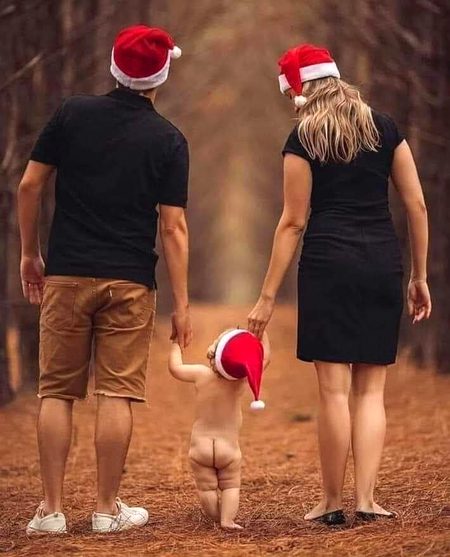 سب ہوتا ہے تیرے بغیر 
فقط  گزارا   نہیں  ہوتا🔥 Mahii 💔