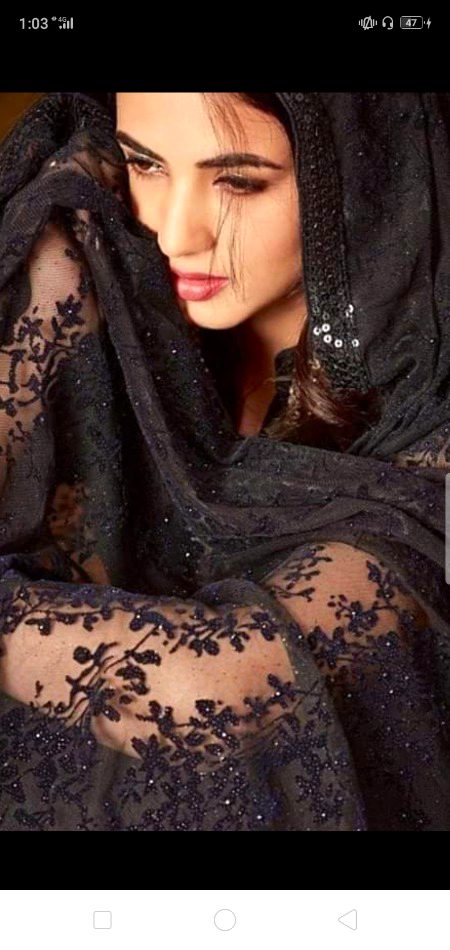 یہ تم سے کس نے کہہ دیا کہ بازی ہار بیٹھے ہم.
ابھی تم پر لٹانے کو ہماری جان باقی ہے🔥 MAHii 💔
