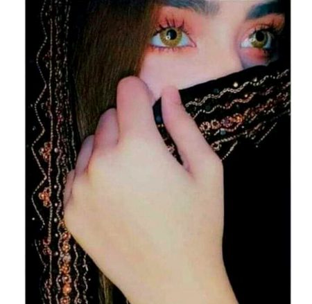 لوگوں سے برداشت نہیں ہوتی💯
بس اک سادگی ہماری💯💯