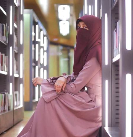 مرد ہمیشہ یہ چاہتا ہے کہ وہ عورت کی زندگی کاپہلا مرد ہو جبکہ عورت ہمیشہ یہ چاہتی ہے کہ وہ مرد کی زندگی کی آخری عورت ہو..!❤️🥀
*Pᴏᴇᴛʀʏ (Gɪʀʟs) ツ 🌸