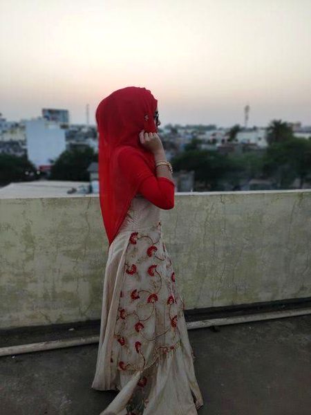 Dress bht pyra mko new dreses ka bht shouq