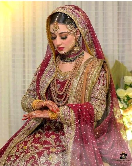 مرد کے حصے میں چار لکھی گئی
عورت کو من چاہا ایک بھی نہیں ملتا