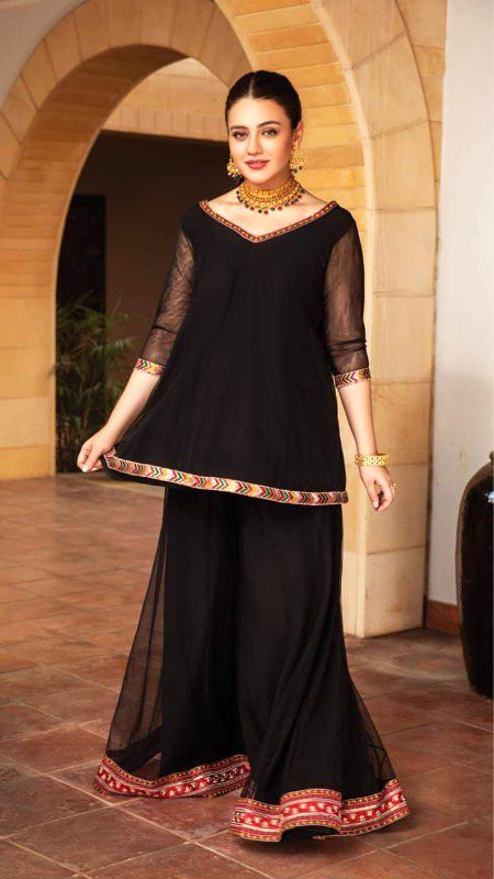 Pakistani Celebs image