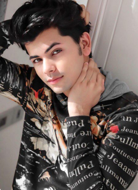 Beautiful People image