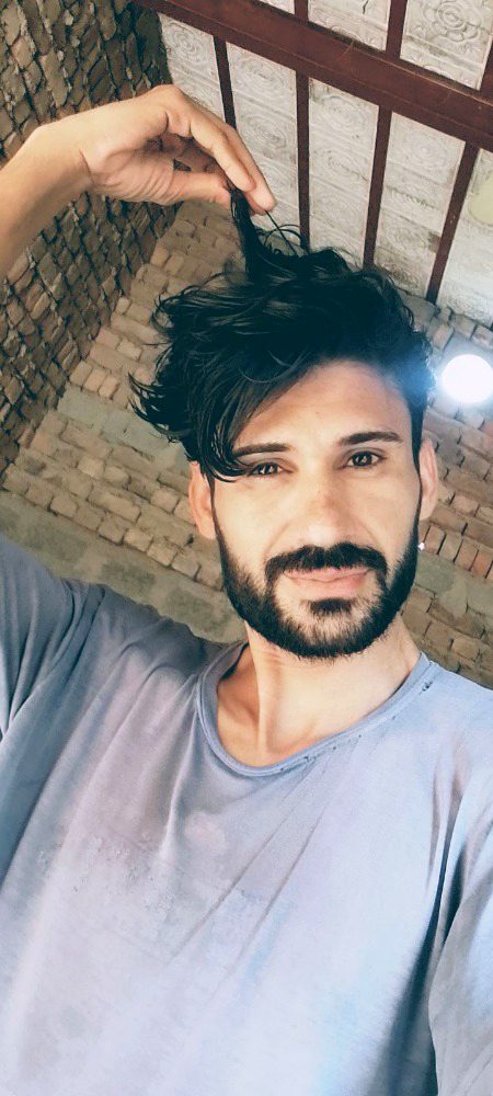 My real picture 🖼️🖼️🖼️ 
Ab me Aisa nahi hun wakhat guzar gaya hai ab.