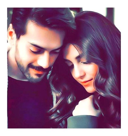 تمہیں پتہ ہے انت الحیاۃ کا مطلب؟🥀
اس کا مطلب ہے تم زندگی ہو میری.
زندگی پتہ ہے کسے کہتے ہیں؟
سانس لینے کو؟
نہیں.
زندہ رہنے کو؟
نہیں.
تمہاری آواز کو.
تمہاری دید کو.
تمہیں کہتے ہیں زندگی.
تم ہو انت الحیاۃ,🔥 Mahii 💔