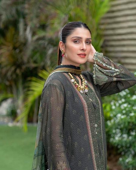 Pakistani Celebs image