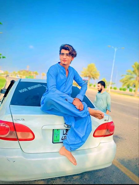 Beautiful People image