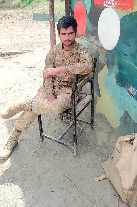 اچھی سوچ اور اچھا اخلاق
انسان کو ہمیشہ بلند درجے پر رکھتا ہے💯🌻