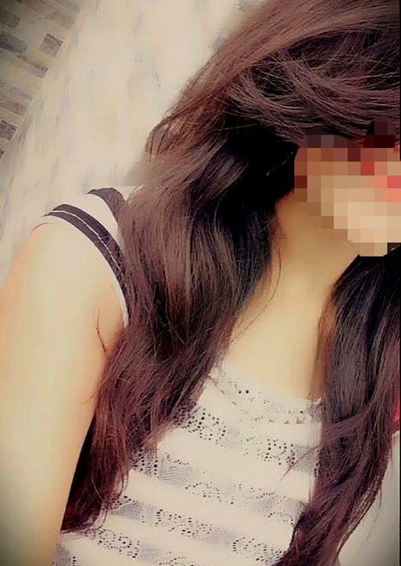 MujH Sy KhUsHamaD KiSi K Nahi❌ hOTi..➰ iS AeTBaaR Sy MasHhOoR BaDTameZ hU..
Mai...❄