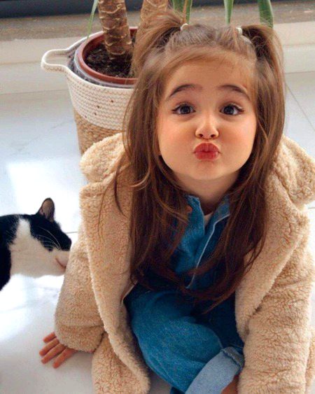 Beautiful People image