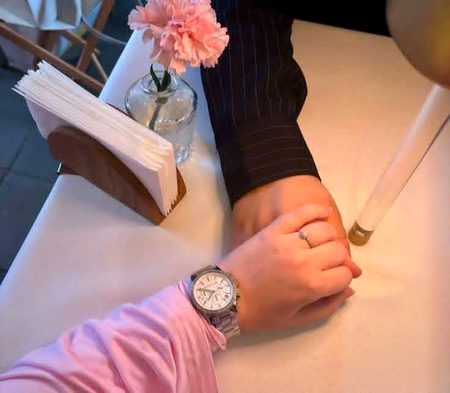 پھر میں نے معیار محبت کو بھی قائم رکھا اُس کو چاہا پر اُسے پانے کی ضد نہیں کی ✨