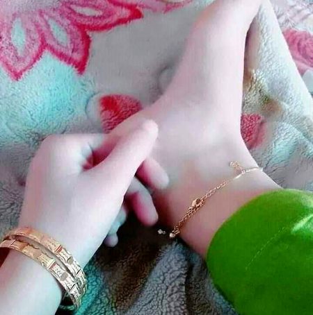 ہمیں مشہور ہونے کا شوق نہیں ہے صاحب
بس چند لوگوں کے غرور توڑنا ہے ✌💝