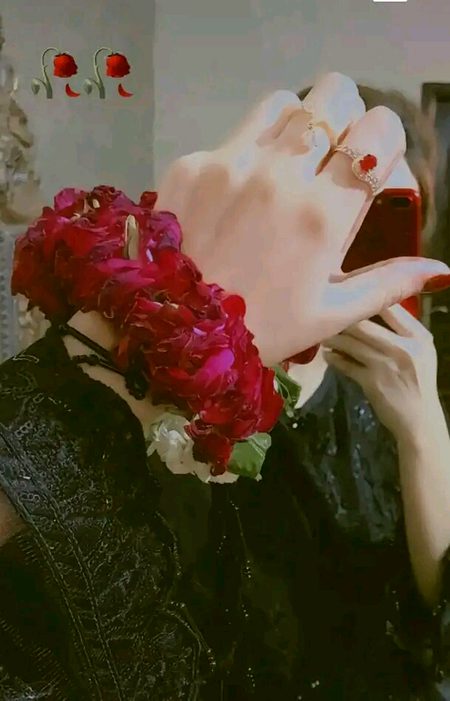 نہیں ہوں قائیل  کسی کی بھی بات کی 🌚🥰
میرااپنااصول،اپنی انا،اپناانداز،اپنامزاج 🔥❤️😎