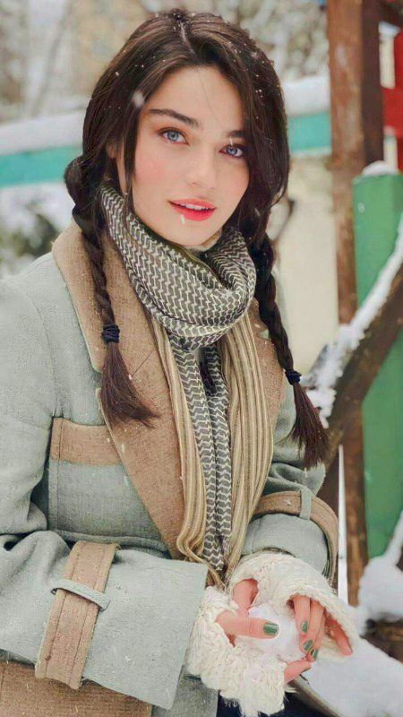 Turkish Celebs image