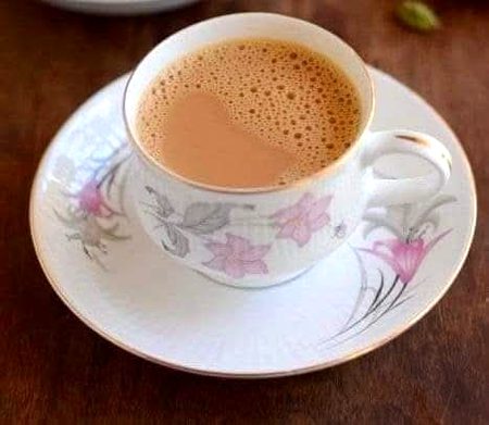 من پسند شخص کی توجہ اور چائے
جتنی بھی مل جائے کم ہی ہوتی ہے