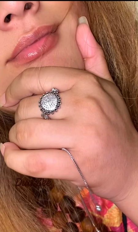 Beautiful People image