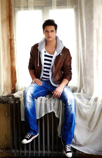 Turkish Celebs image
