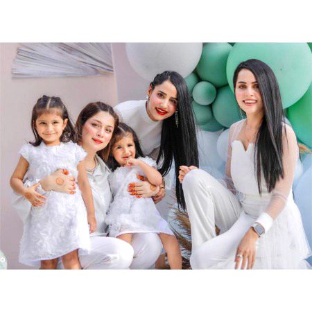 Pakistani Celebs image