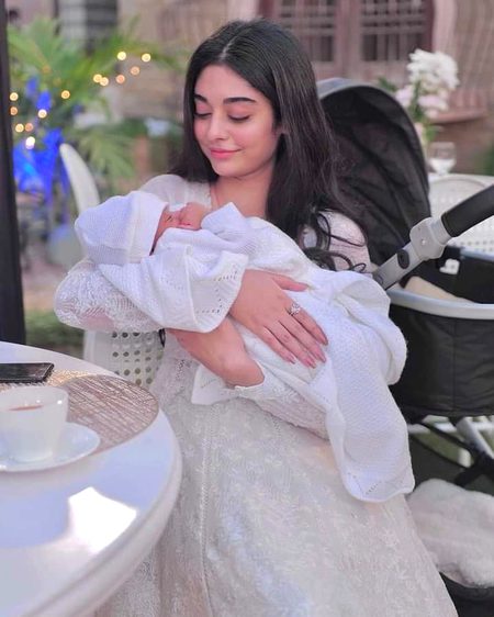 Pakistani Celebs image