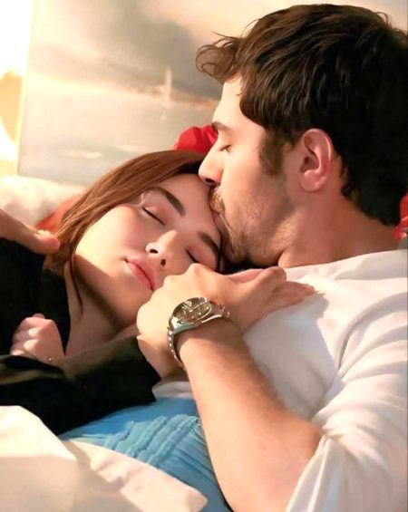 من پسند شخص میں کلونجی جیسی خاصیت ہوتی ہے 
یعنی موت کے علاوہ ہر مرض کی شفا ہوتی ہے ❤️❤️
