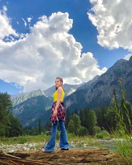 Beautiful People image