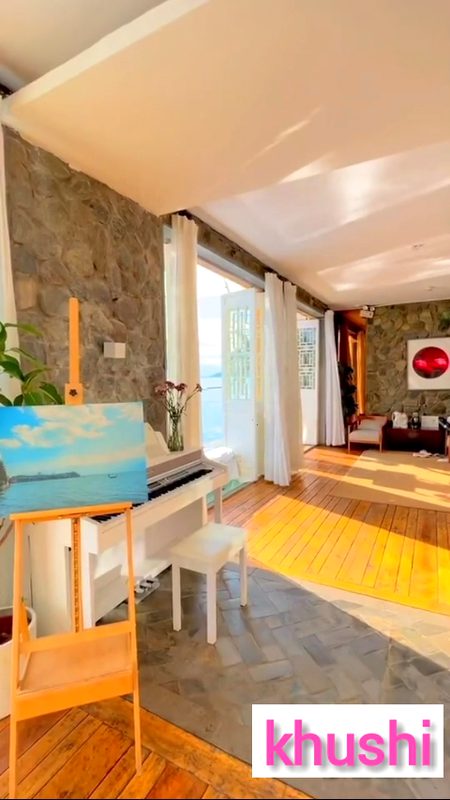 👉hy my followers who is I m yeah to ap log janty hen lakin mera room k sa he me kahan rehti hun yeah janny ka bhe dill krta hoga so me apne rooms ki kuch pics dmadam PR upload kr rhi hun ap log yeh smjhty hongy me fake pics upload krti hun ya extra extra so I m khushi I hate fake peoples bcz I love reality so me apni pics k sath apni rooms ki pics share krogi me kon hun yeh na hi jano to behtr he kun k mujhe ameeri ya status nhi mujhe aam log psand hen beleave me Jo log kehty hen mujh me ghamand he so mujh me koi ghamand nhi me bhe ap logo ki trha normal dill rkhti hun infect its true ameeri se mohbt nhi khreedi ja skti yeh mujh se behtr koi nhi janta💔😖so plz apni life me peso ko impotantce na den rishto ko sanbhaly silence msg for all💔