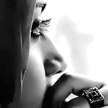 kar sake dil ki vakalat na tiri bazm men log
is kachehri men to mukhtar bhi majbur rahe