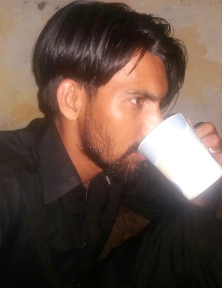 Enjoying  the  Tea 👌